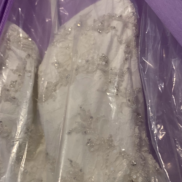 ๐ Host Pick ๐ NWT Monique Lhuillier BL1518 - Picture 6 of 8